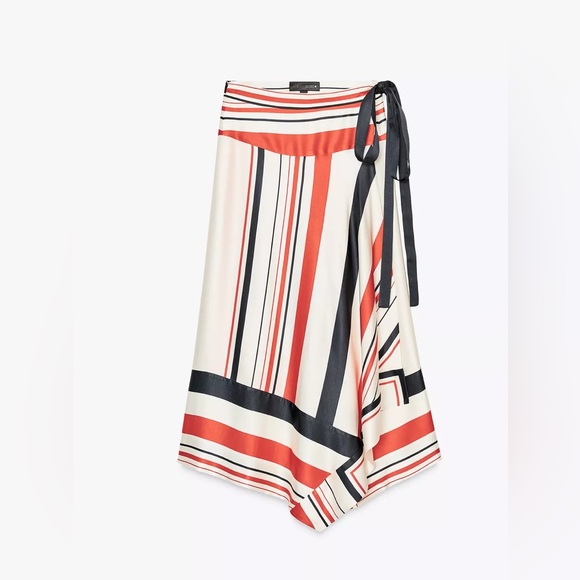 🔥🔥Zara Asymmetric striped skirt ZW collection - Picture 4 of 8